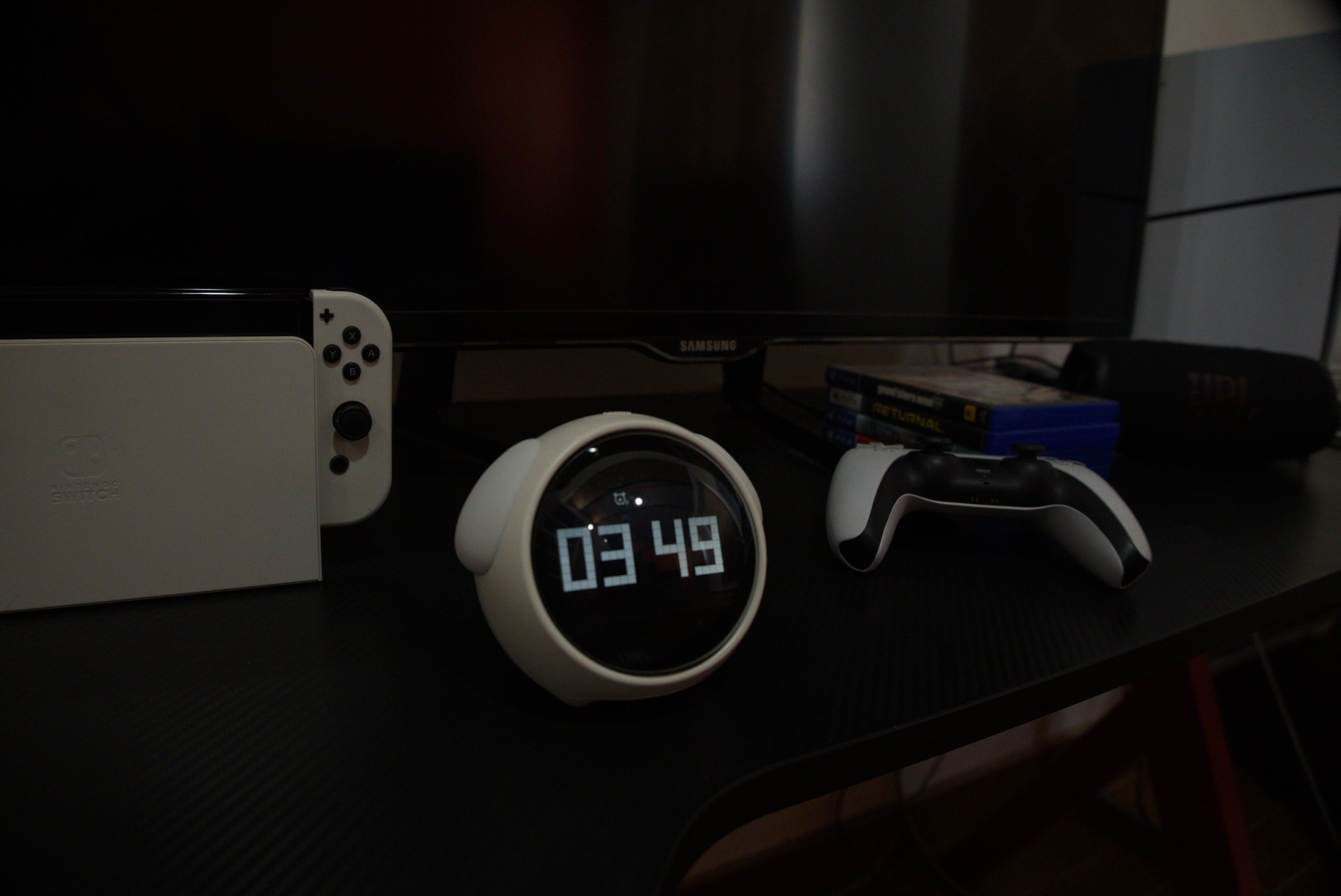 Lumili Despertador LED con Expresiones